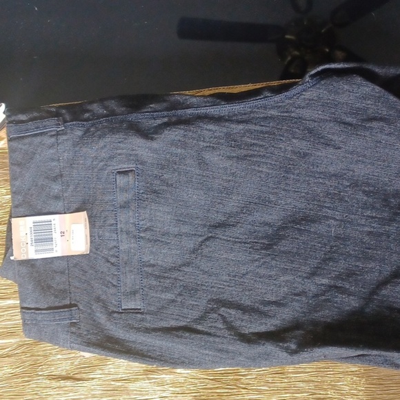 Dockers midrise curvy Capri Black Jeans size 12 - Picture 5 of 8